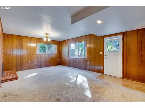 19560 SW Madeline Street Beaverton OR 97078