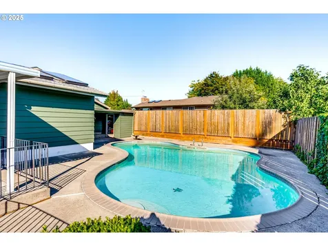 19560 SW Madeline Street Beaverton OR 97078