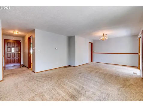 19560 SW Madeline Street Beaverton OR 97078