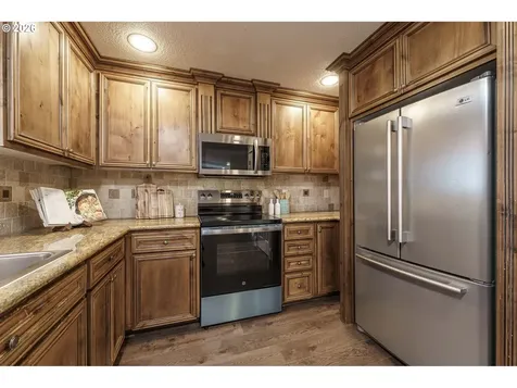 16915 SE 6th Street Vancouver WA 98684