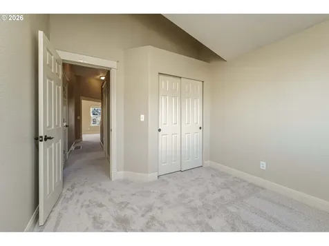 16915 SE 6th Street Vancouver WA 98684