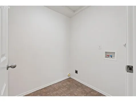 11020 Rees Street NE Donald OR 97020