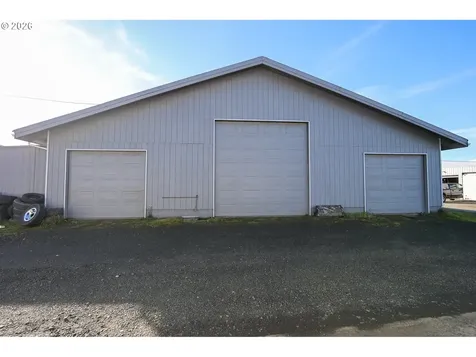 1252 Newmark Avenue Coos Bay OR 97420