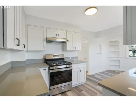 521 Piedmont Avenue NW Salem OR 97304