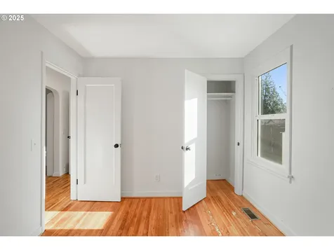 521 Piedmont Avenue NW Salem OR 97304