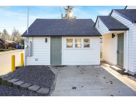 521 Piedmont Avenue NW Salem OR 97304