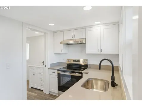521 Piedmont Avenue NW Salem OR 97304