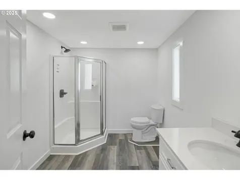 521 Piedmont Avenue NW Salem OR 97304
