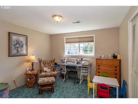 962 NW Keasey Street Roseburg OR 97471