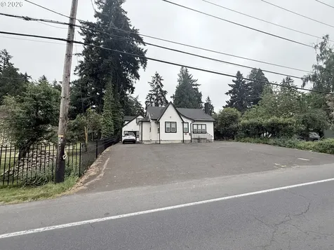 9516 NE Prescott Street Portland OR 97220
