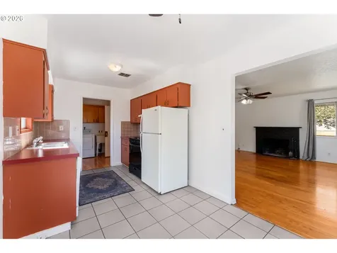 5136 N Fessenden Street Portland OR 97203