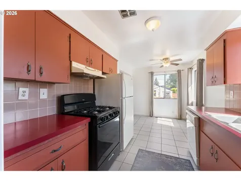 5136 N Fessenden Street Portland OR 97203