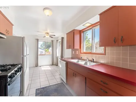 5136 N Fessenden Street Portland OR 97203
