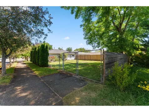 5136 N Fessenden Street Portland OR 97203