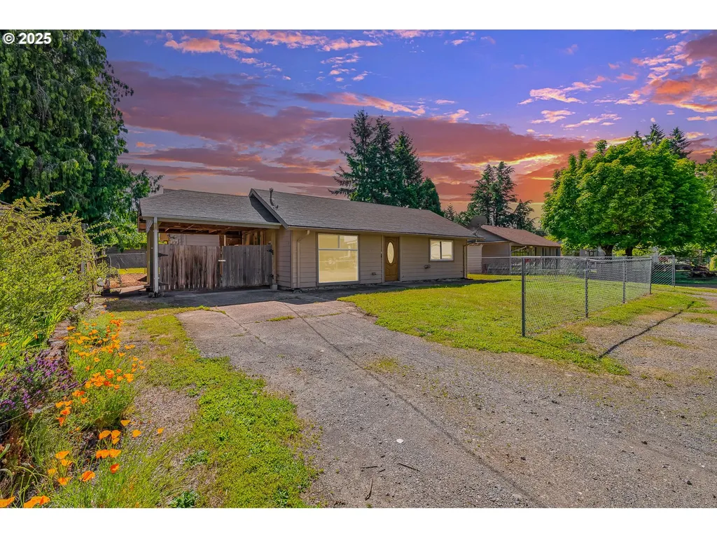 320 NE 117th Avenue Portland OR 97220