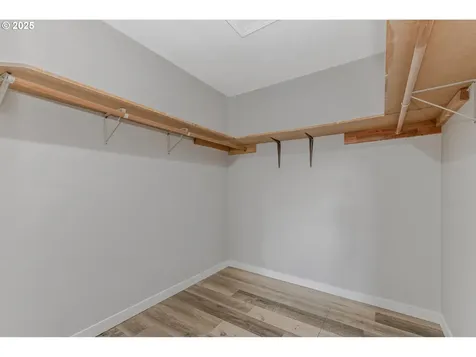 320 NE 117th Avenue Portland OR 97220