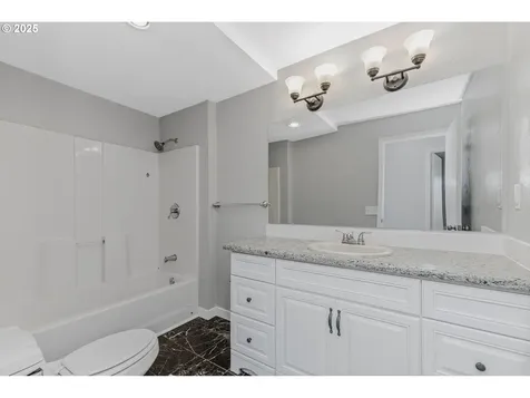 320 NE 117th Avenue Portland OR 97220