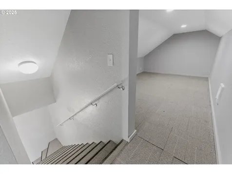 320 NE 117th Avenue Portland OR 97220
