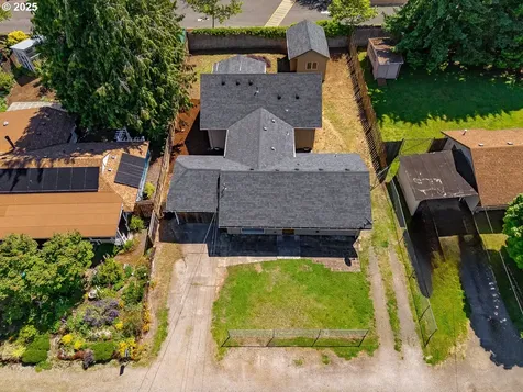 320 NE 117th Avenue Portland OR 97220