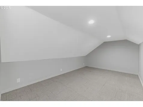 320 NE 117th Avenue Portland OR 97220