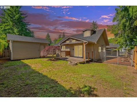 320 NE 117th Avenue Portland OR 97220