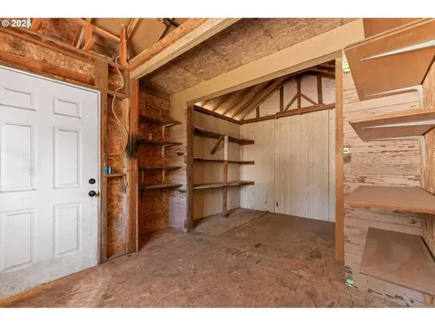 320 NE 117th Avenue Portland OR 97220