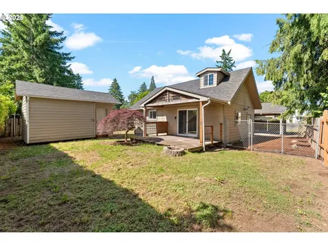 320 NE 117th Avenue Portland OR 97220