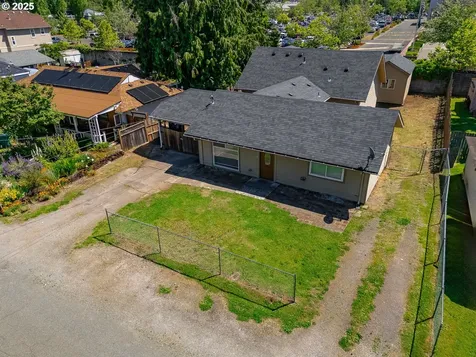 320 NE 117th Avenue Portland OR 97220