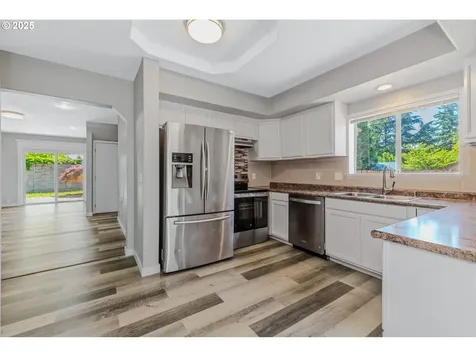 320 NE 117th Avenue Portland OR 97220