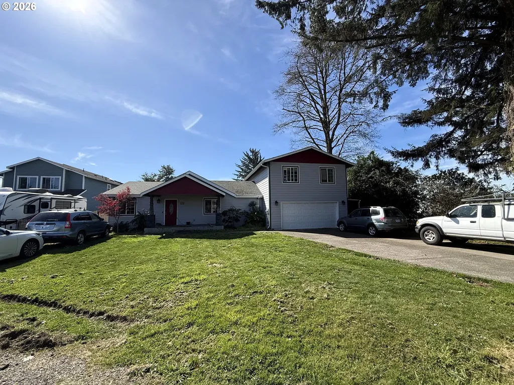 515 Memory Lane Brookings OR 97415
