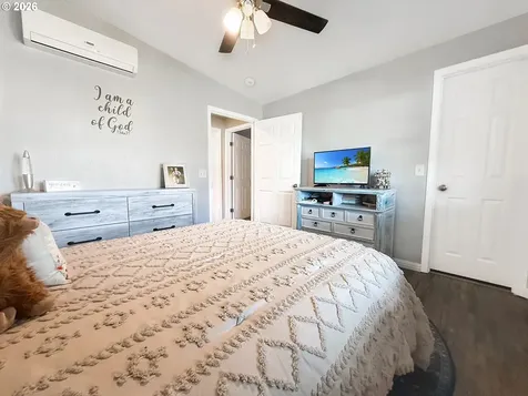 515 Memory Lane Brookings OR 97415
