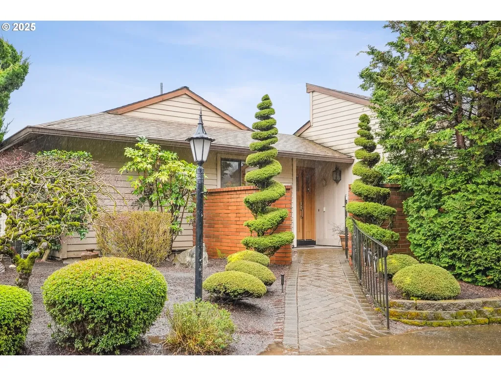 15780 SW Oakhill Lane Portland OR 97224