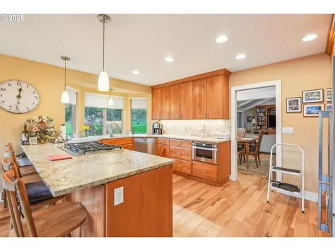 15780 SW Oakhill Lane Portland OR 97224
