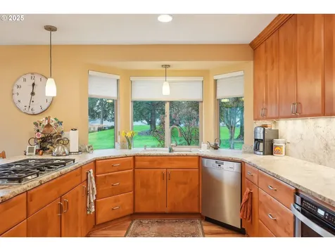15780 SW Oakhill Lane Portland OR 97224