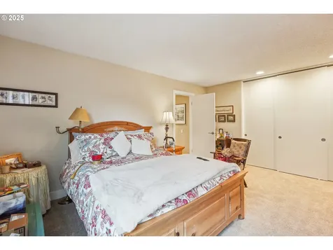 15780 SW Oakhill Lane Portland OR 97224