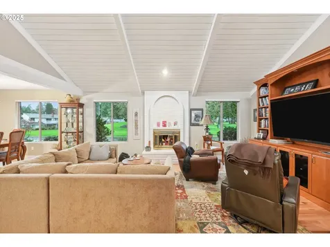 15780 SW Oakhill Lane Portland OR 97224