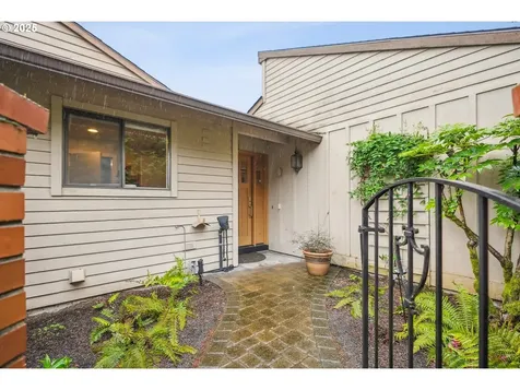 15780 SW Oakhill Lane Portland OR 97224