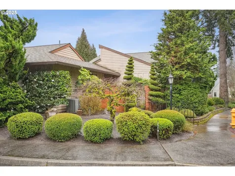 15780 SW Oakhill Lane Portland OR 97224
