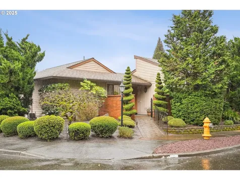 15780 SW Oakhill Lane Portland OR 97224