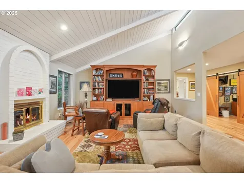 15780 SW Oakhill Lane Portland OR 97224