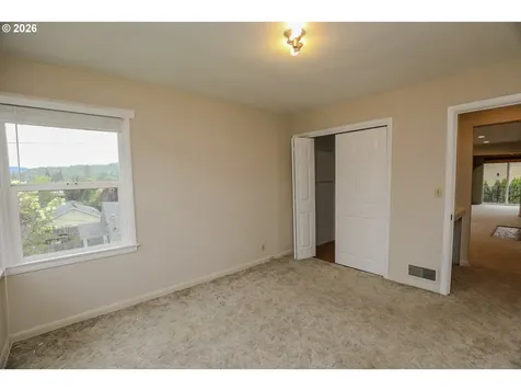 1528 NW Eden Street Roseburg OR 97470