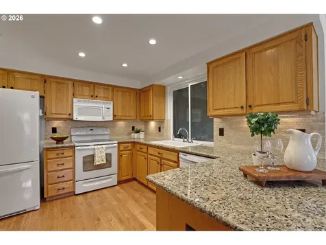 11241 SW Summer Lake Drive Portland OR 97223