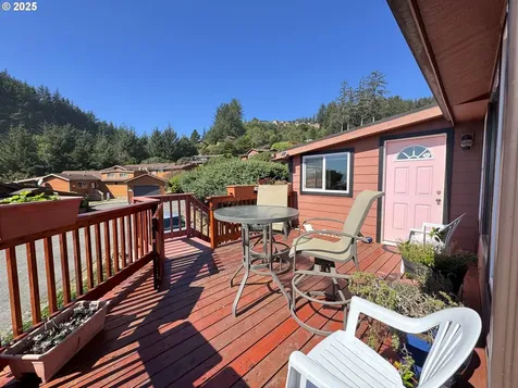 19921 Whaleshead Road Brookings OR 97415
