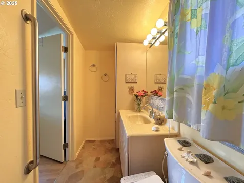 19921 Whaleshead Road Brookings OR 97415