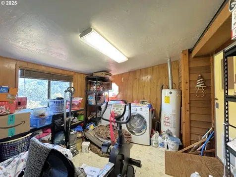 19921 Whaleshead Road Brookings OR 97415