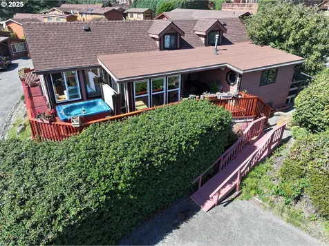 19921 Whaleshead Road Brookings OR 97415