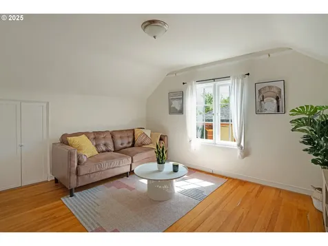 3824 SE Carlton Street Portland OR 97202