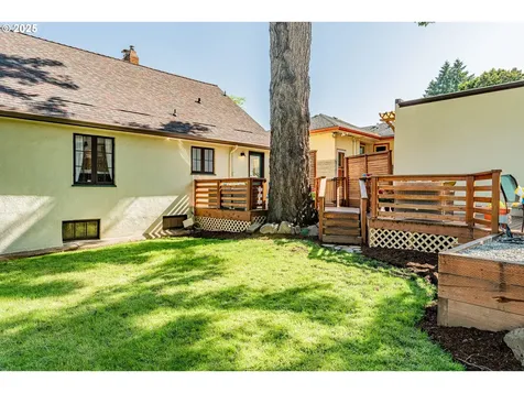 3824 SE Carlton Street Portland OR 97202