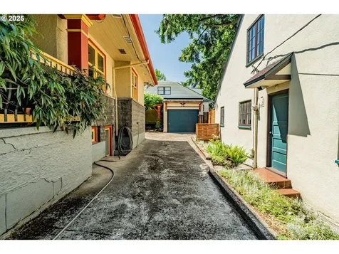 3824 SE Carlton Street Portland OR 97202