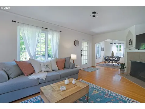 3824 SE Carlton Street Portland OR 97202